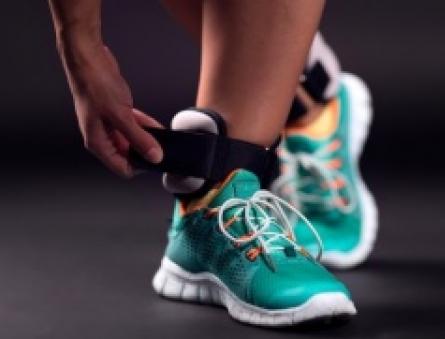 Утяжелители для тренировок: какие бывают и что с ними можно делать Вес утяжелителей для ног